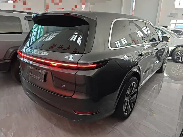 Li Auto L9 — Фото автомобиля 6