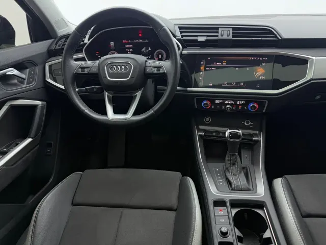 Audi Q3 — Фото автомобиля 10