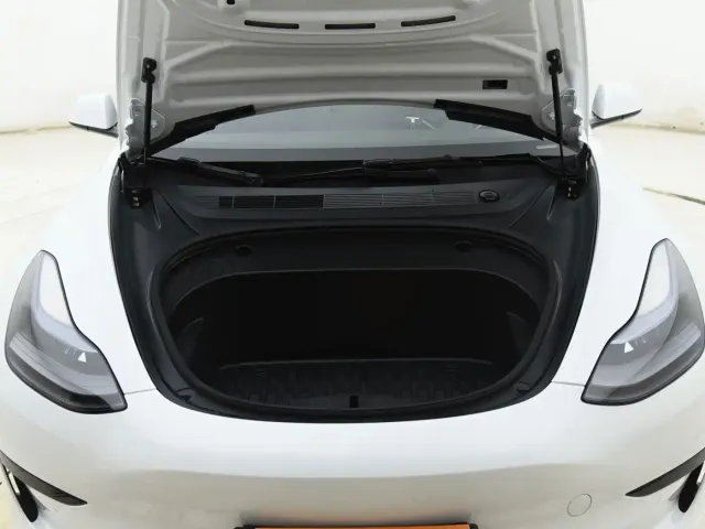 Tesla Model 3 2022 Model Rear-Wheel Drive Version — Фото автомобиля 16