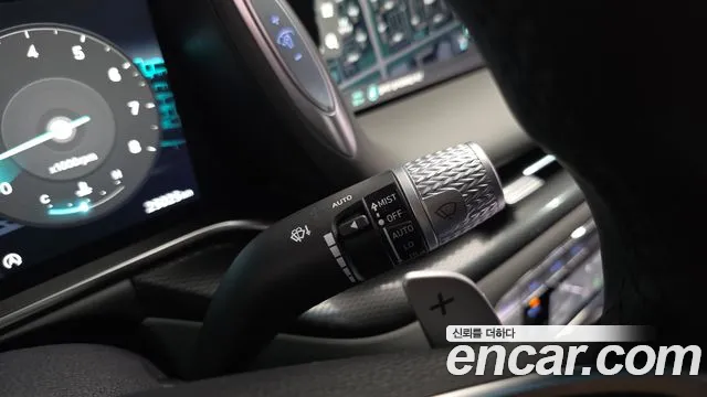 Genesis G90 Бензин 3.5 Turbo e-S/C AWD — Фото автомобиля 19