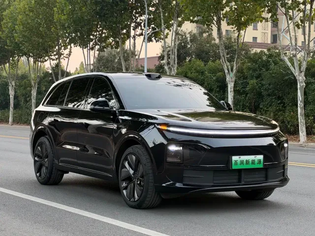 Li Auto L6 — Фото автомобиля 2