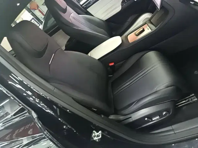 Geely Galaxy L7 — Фото автомобиля 24