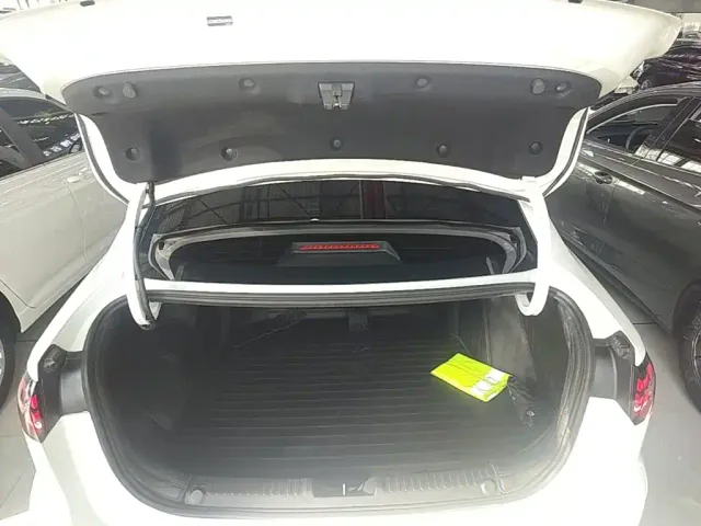 Geely Galaxy Stellar 6 — Фото автомобиля 18