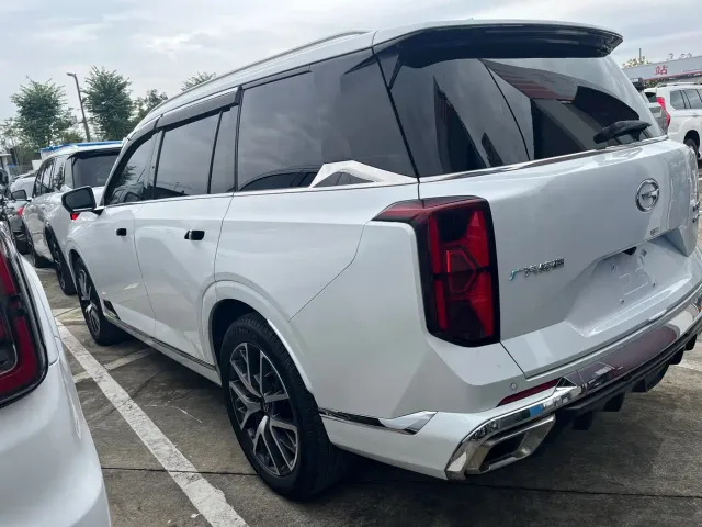 GAC Trumpchi GS8 — Фото автомобиля 17