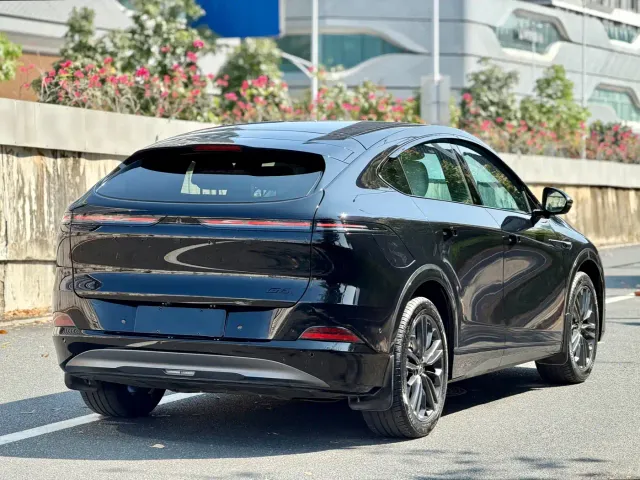Xpeng G6 — Фото автомобиля 6