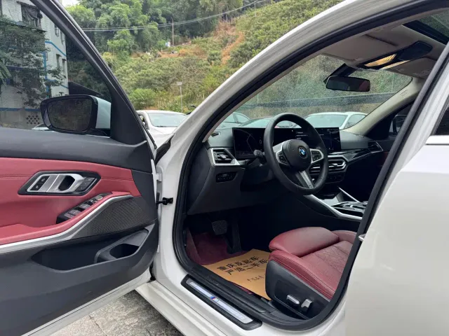 BMW 3 Series — Фото автомобиля 18