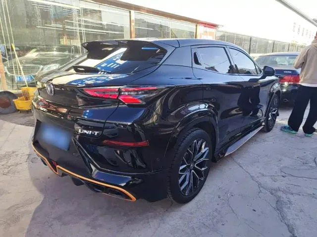 Changan UNI-T — Фото автомобиля 6