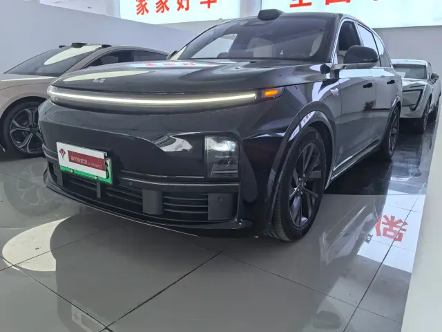Фотография автомобиля — Li Auto L7