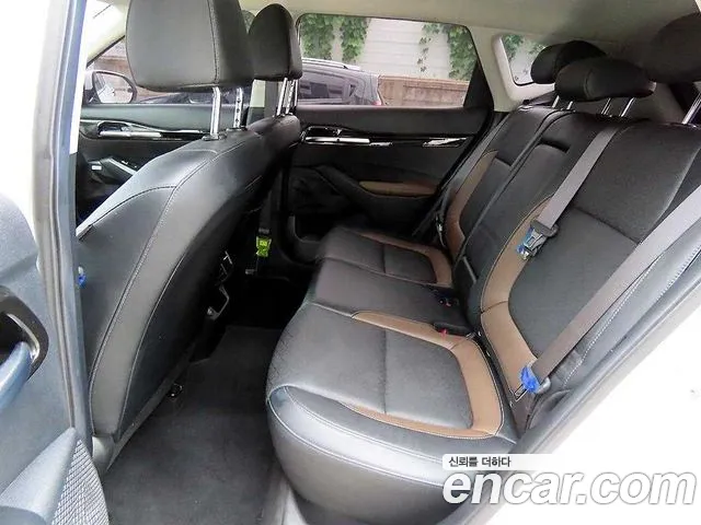 Kia Seltos — Фото автомобиля 6