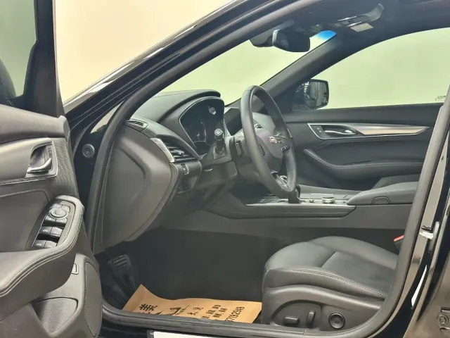 Cadillac CT5 — Фото автомобиля 6