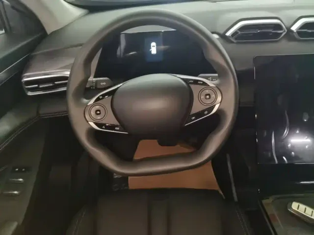 Dongfeng SKY EV01 — Фото автомобиля 3