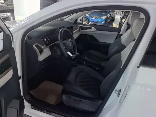 Volkswagen Tharu — Фото автомобиля 15