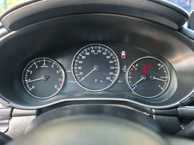 Mazda Axela — Фото автомобиля 5