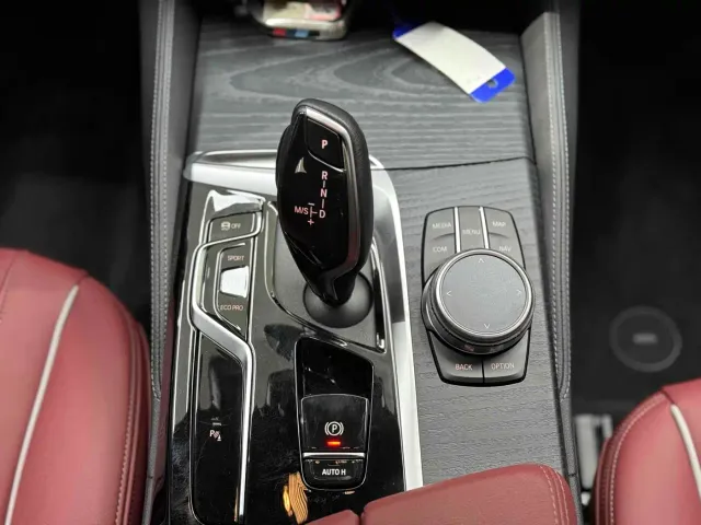 BMW 5 Series — Фото автомобиля 23