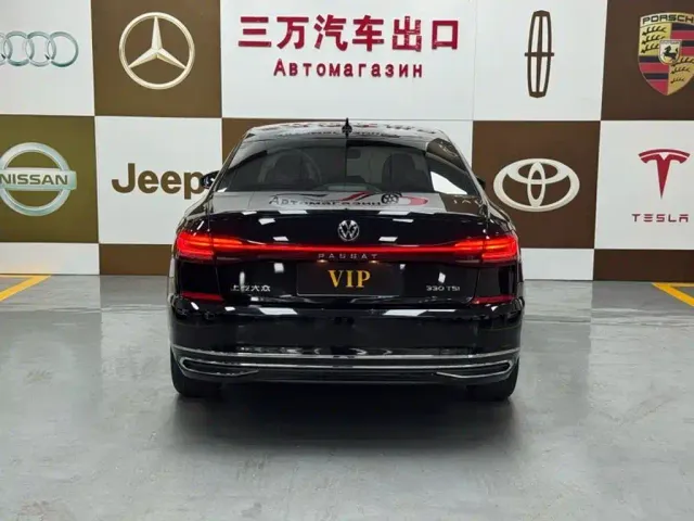 Volkswagen Passat — Фото автомобиля 5