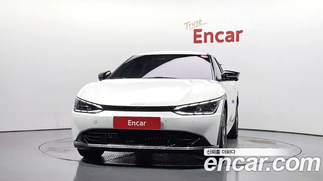 Kia EV6 — Фото автомобиля 2