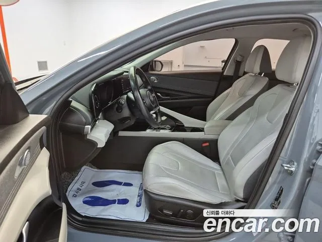 Hyundai Avante CN7 — Фото автомобиля 9