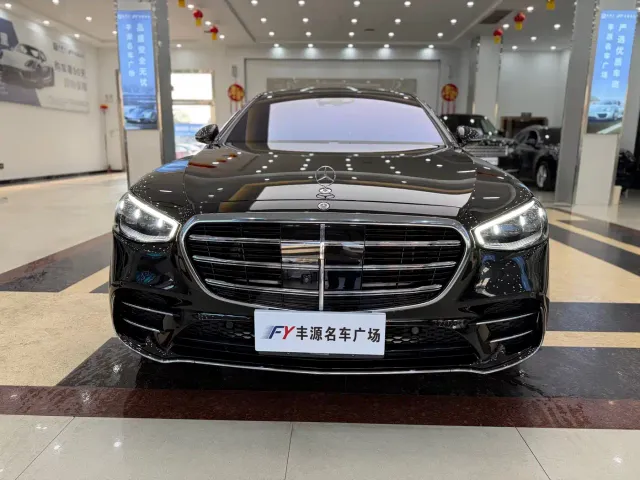 Mercedes-Benz S-Class — Фото автомобиля 2