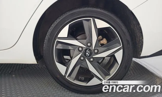 Hyundai Avante — Фото автомобиля 6