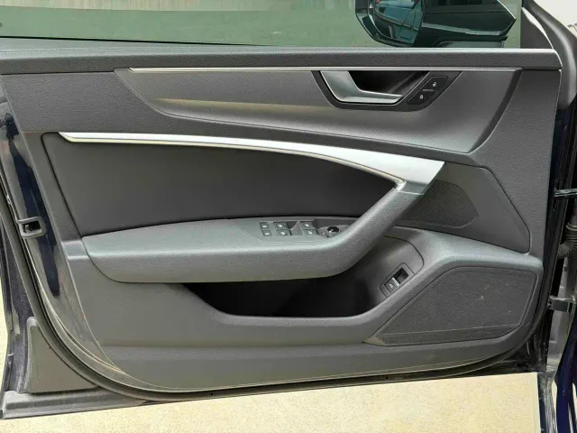 Audi A7L — Фото автомобиля 8