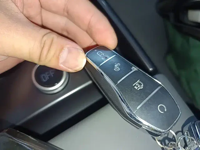 BYD Qin L — Фото автомобиля 8