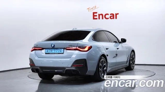 BMW i4 — Фото автомобиля 2