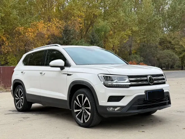 Volkswagen Tharu — Фото автомобиля 3