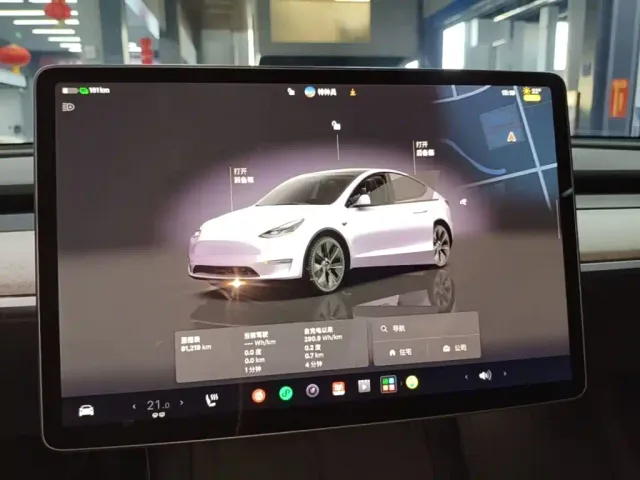 Tesla Model Y — Фото автомобиля 12
