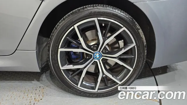 BMW 5-Series 5 серия (G30) — Фото автомобиля 20