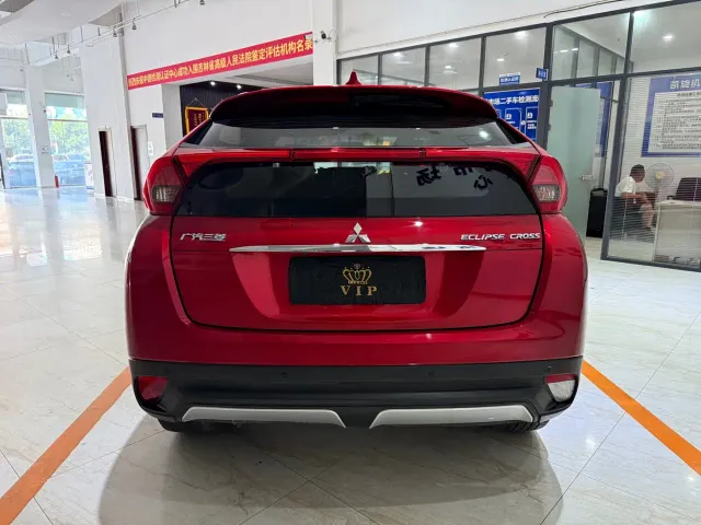 Mitsubishi Eclipse Cross — Фото автомобиля 5