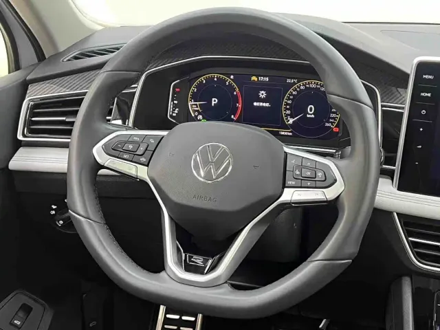 Volkswagen Tiguan L — Фото автомобиля 19