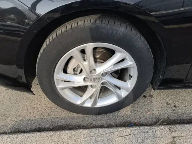 Buick Regal — Фото автомобиля 22