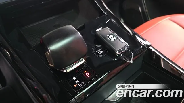 Land Rover Range Rover Sport — Фото автомобиля 9