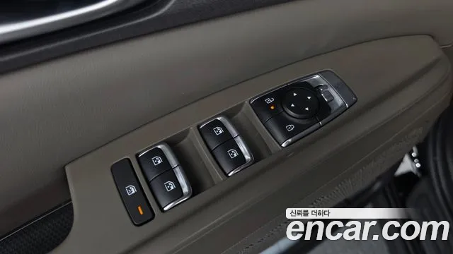 Kia Carnival Generation 4 — Фото автомобиля 30