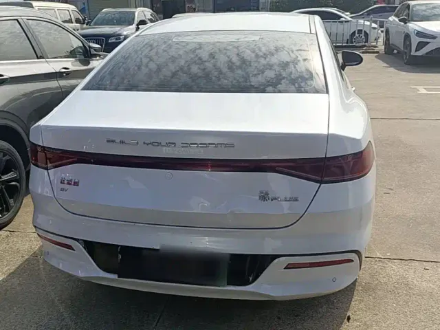 BYD Qin PLUS — Фото автомобиля 5