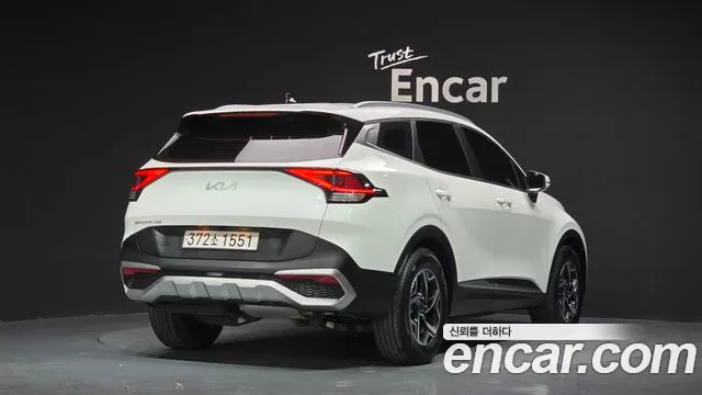 Kia Sportage Sportage 5-е поколение Дизель 2.0 2WD — Фото автомобиля 2