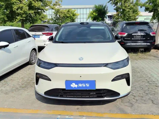 Leapmotor C11 — Фото автомобиля 2