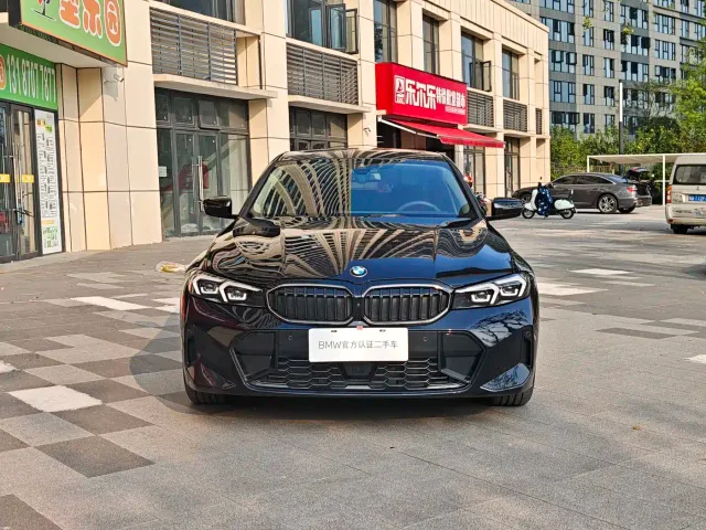 BMW 3 Series — Фото автомобиля 3