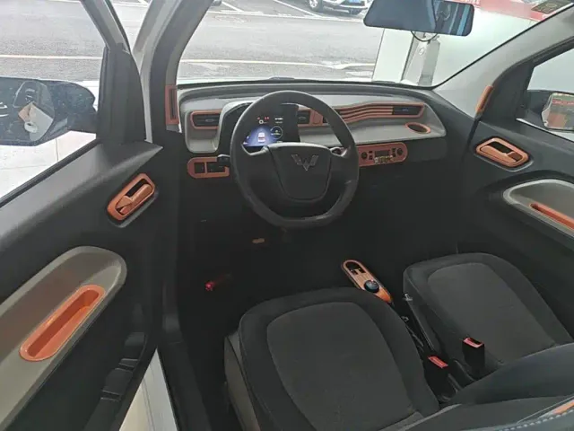 Wuling Hongguang Mini EV — Фото автомобиля 9