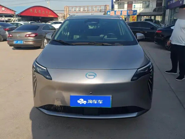 GAC Aion Y — Фото автомобиля 2