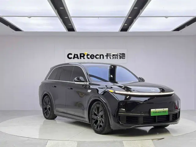 Li Auto L8 — Фото автомобиля 7