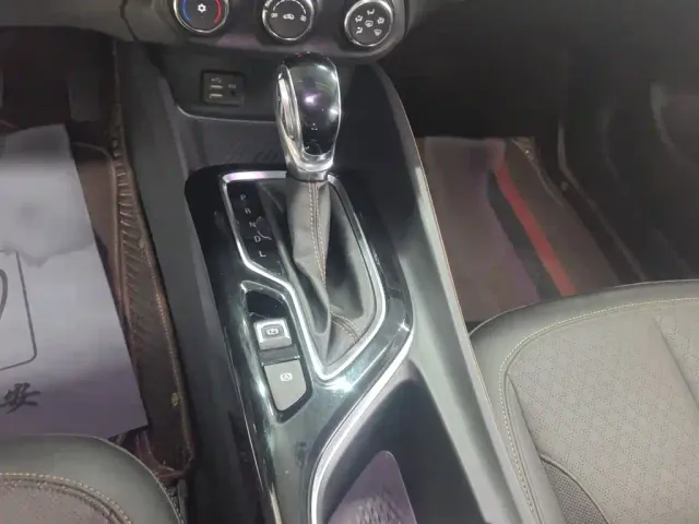 Buick Verano — Фото автомобиля 8