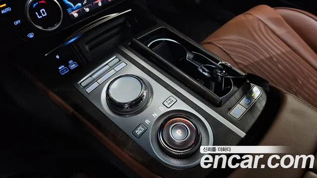 Genesis G80 Бензин 2.5 турбо AWD — Фото автомобиля 7