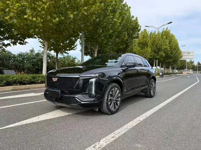 Cadillac XT5 — Фото автомобиля 3