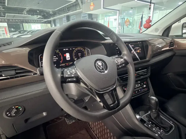 Volkswagen Tharu — Фото автомобиля 9