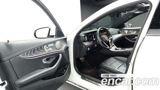 Mercedes-Benz E-Class W213 — Фото автомобиля 10