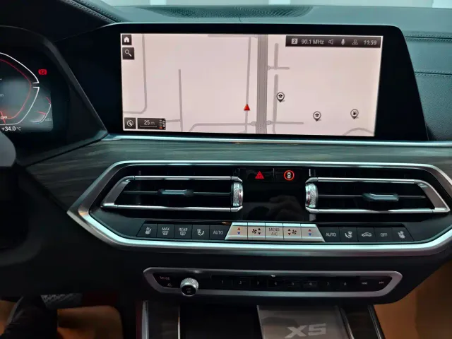 BMW X5 — Фото автомобиля 14