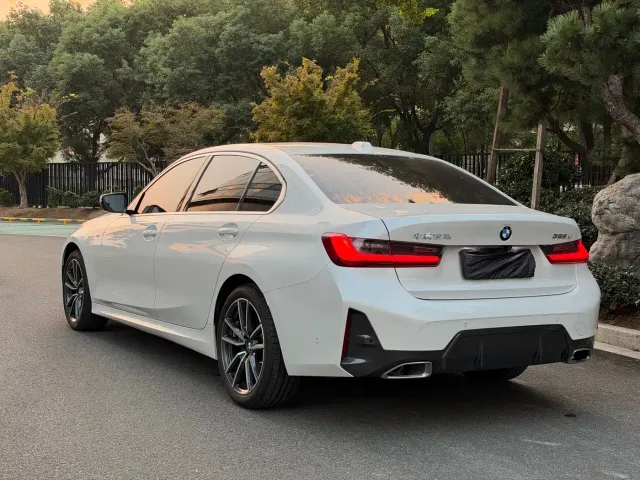 BMW 3 Series — Фото автомобиля 18