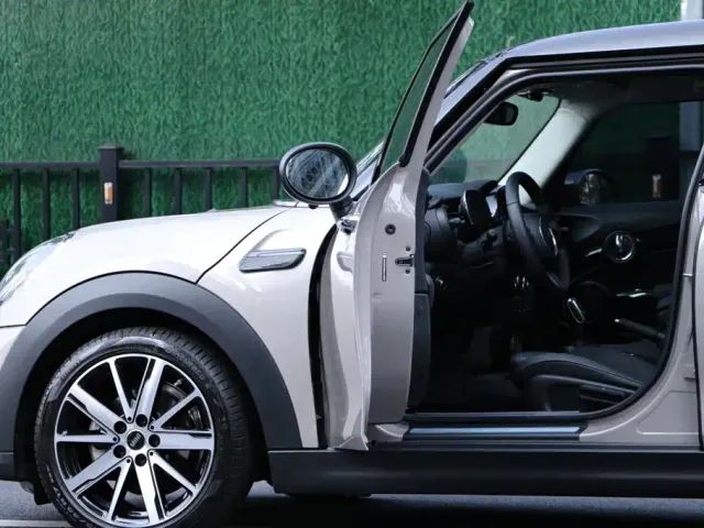 MINI Hatch — Фото автомобиля 20