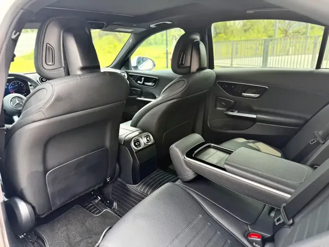 Mercedes-Benz C-Class — Фото автомобиля 18